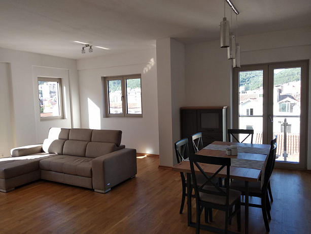 Apartment in the center in a new house with two bedrooms in Budva near the sea